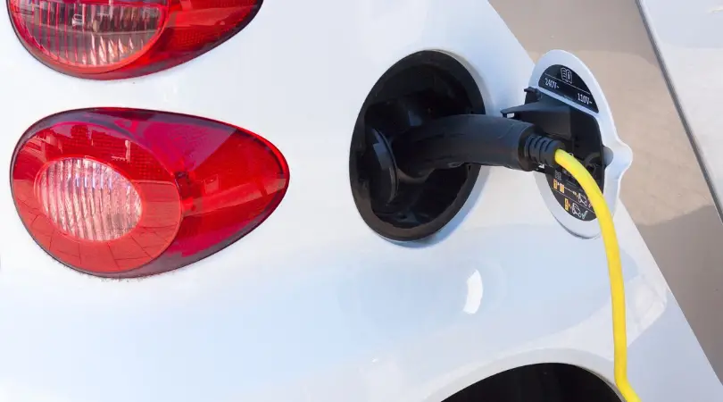 5 Reasons Why You Should Consider Getting an Electric Car ...