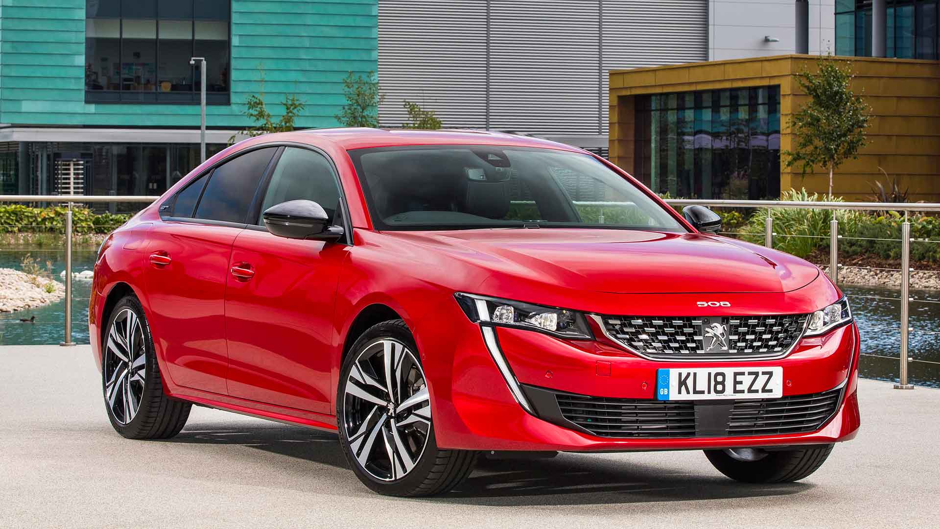 Experts pick the 10 safest new cars of 2019