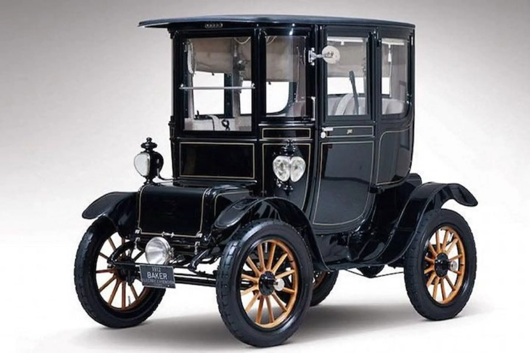 First Electric Car: 1834
