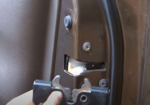 How to Fix Car Door Latch