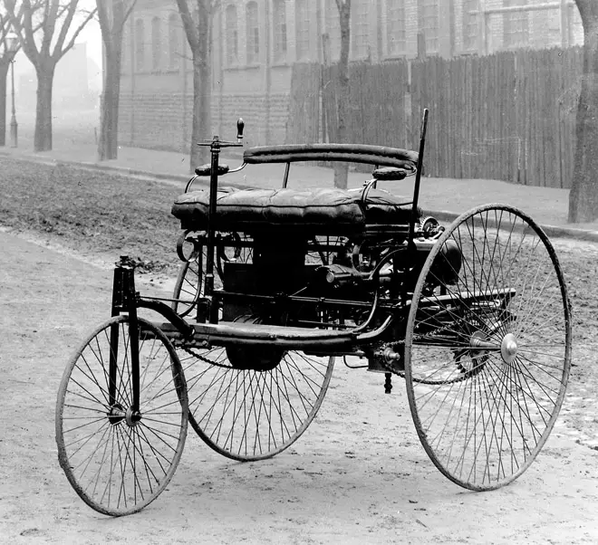 inventions of first automobile Archives