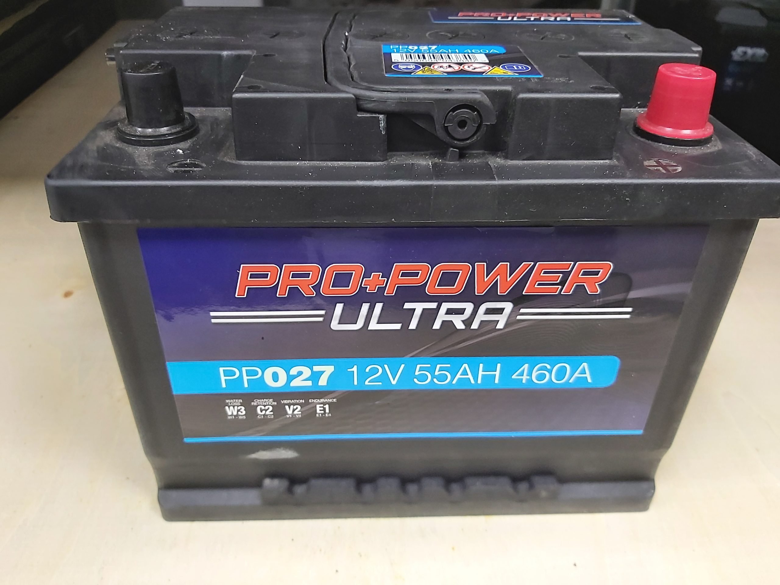 PREMIUM 12v Type 027 Car Battery