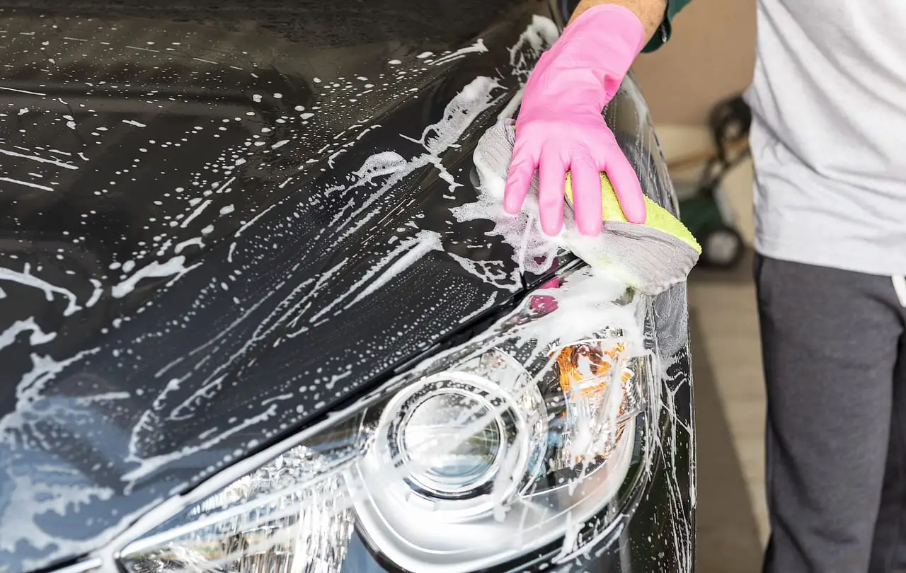 Should You Wash Your Car in Winter? â Nathaniel Cars