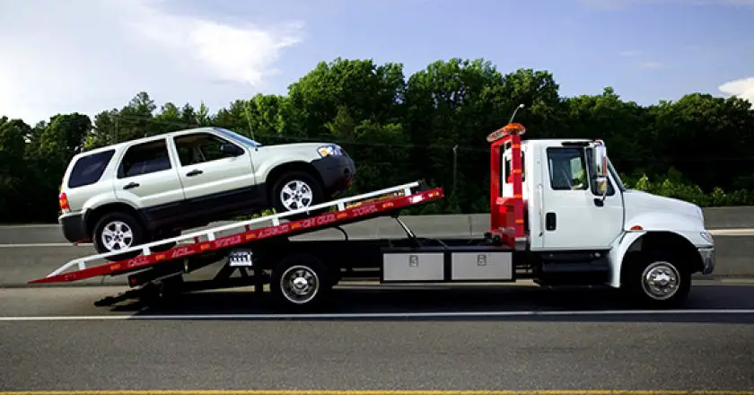 What Happens If Your Car Is Damaged While Being Towed ...