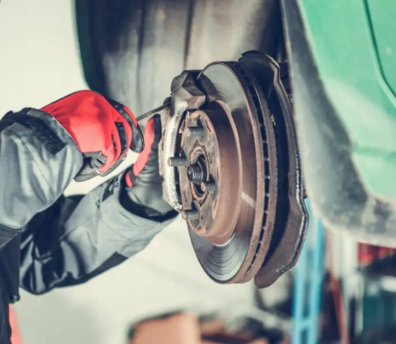When to Change Car Brake Pads and How?(A Complete Guide)