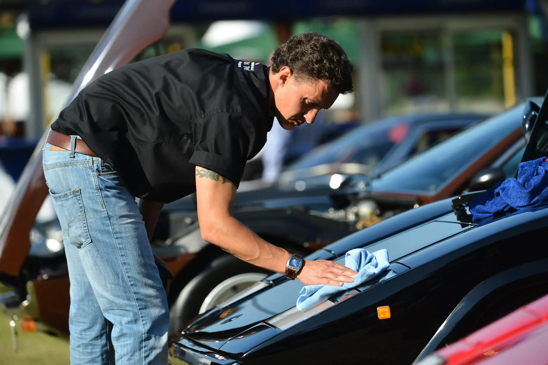 Why You Should Detail Your Car Before Selling It